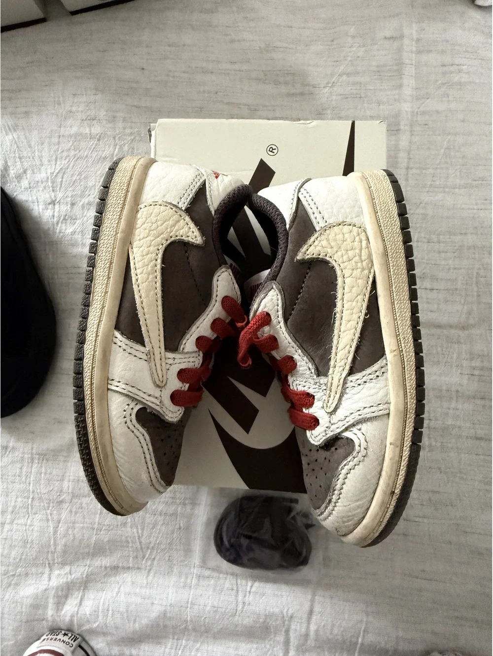 Nike travis scott reverse mocha